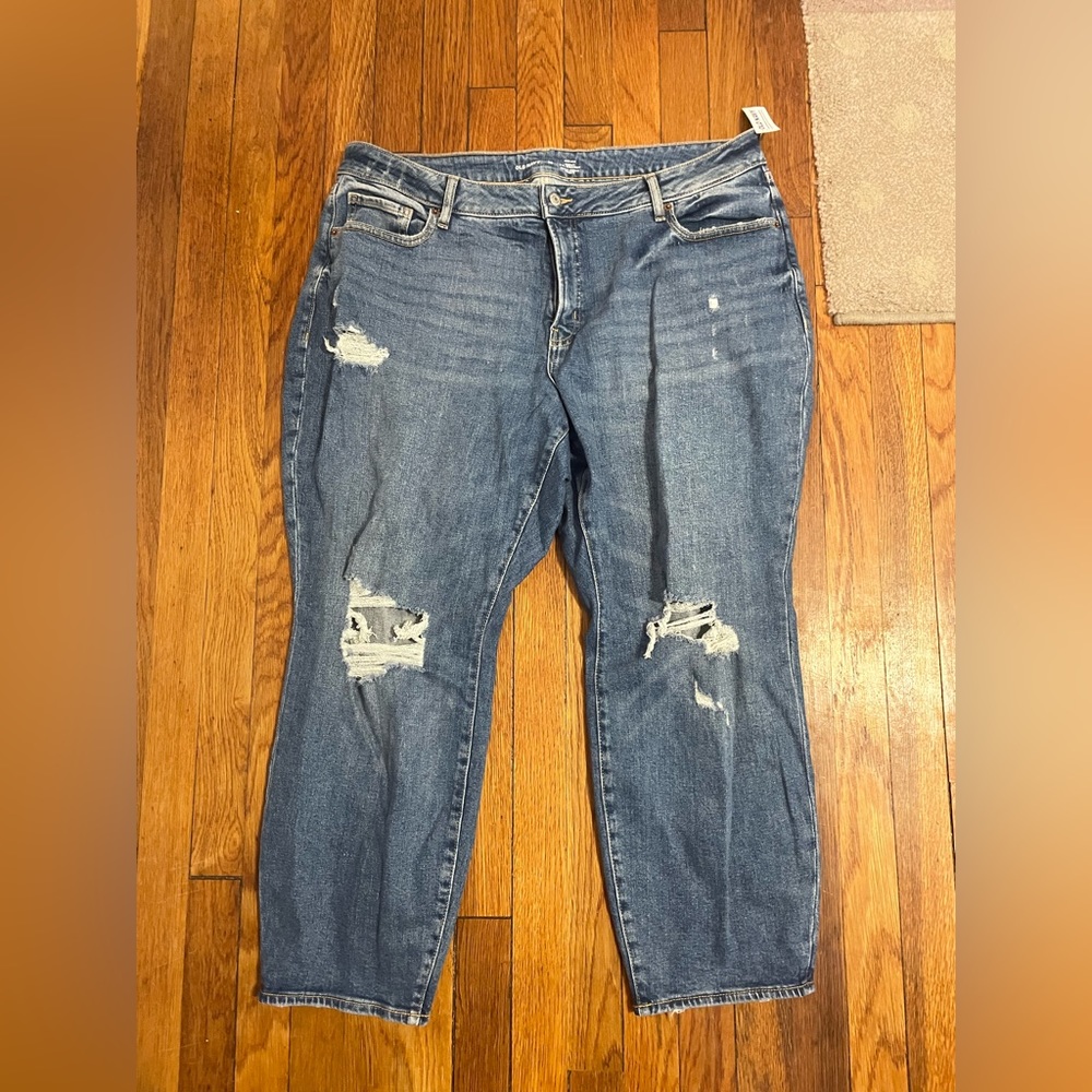 Old navy distressed jeans size 20 NWT